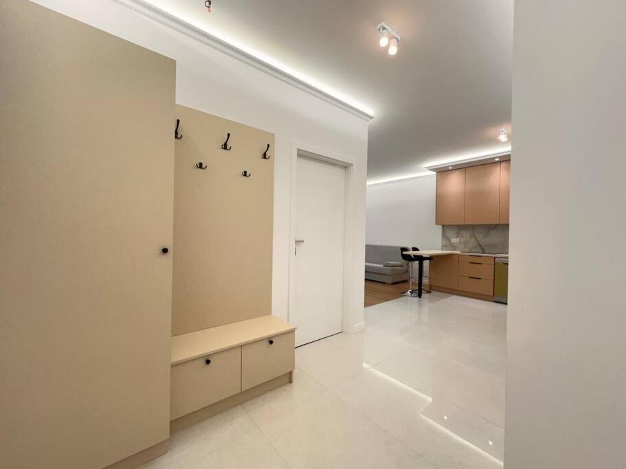 Kaskady Modern Apartment - Close To The Center Varsavia Esterno foto